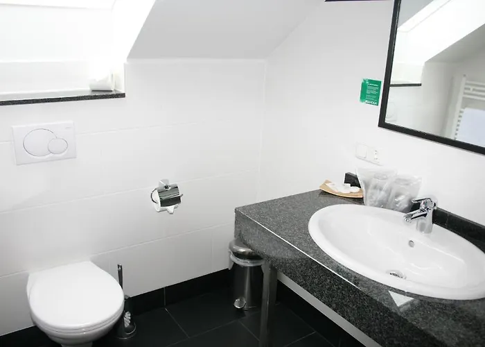 מלון Hotel-restaurant Stollen